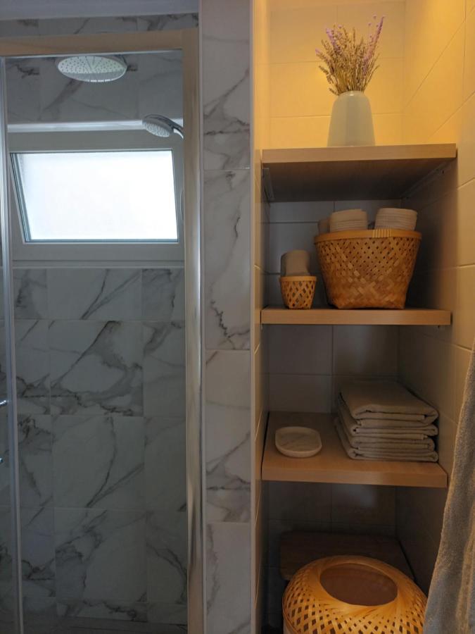 Jesliving Hvar - 2 Bedroom Elegant Apartment With Sea View In Historic Center Of Hvar Town Eksteriør bilde